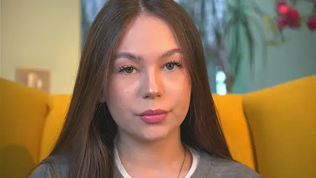 Snapshot of HeidiScarber chatting on 04-07-26, 12:05 HeidiScarber online show from 04-07-26, 12:05