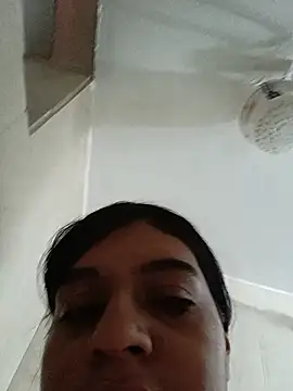 Snapshot of Solange_686 chatting on 05-30-26, 05:32 Solange 686 online show from 05-30-26, 05:32