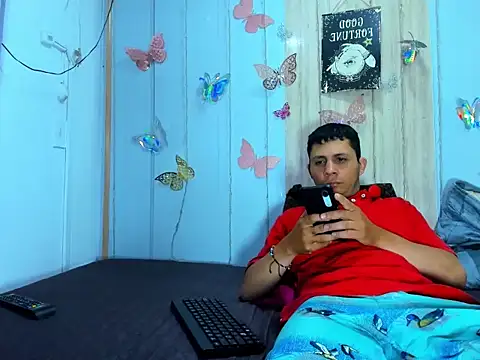 Snapshot of romeojupi chatting on 04-18-26, 02:59 romeojupi online show from 04-18-26, 02:59