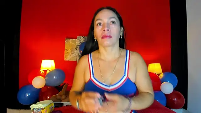 Snapshot of LucianaMadura1 chatting on 07-03-26, 10:54 LucianaMadura1 online show from 07-03-26, 10:54