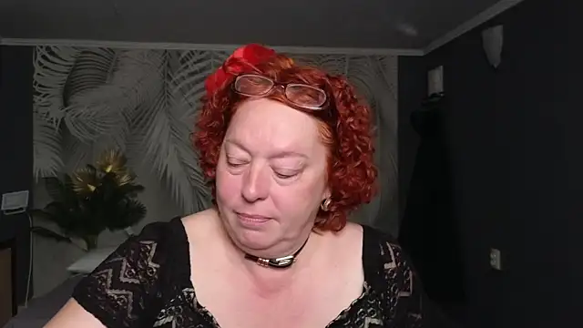 Fara Flutte online show from 05-21-26, 05:25