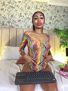 Snapshot of VegaSara chatting on 04-06-26, 10:22 VegaSara online show from 04-06-26, 10:22