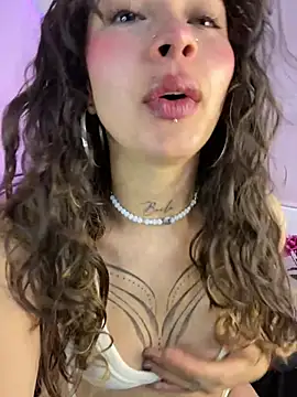 Dreanaa online show from 04-15-26, 07:43