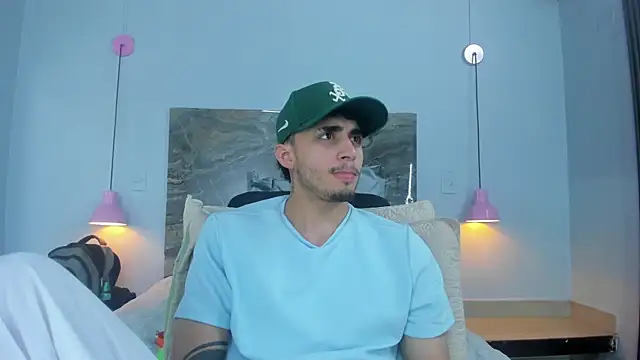 Snapshot of James-06 chatting on 05-18-26, 11:27 James-06 online show from 05-18-26, 11:27