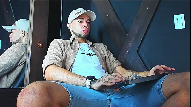 Daniel huge22 online show from 04-20-26, 01:47