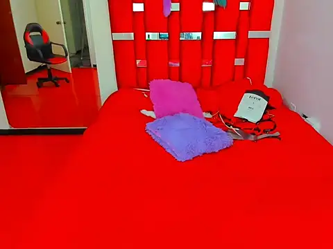 scarlett red 1 online show from 05-02-26, 04:56
