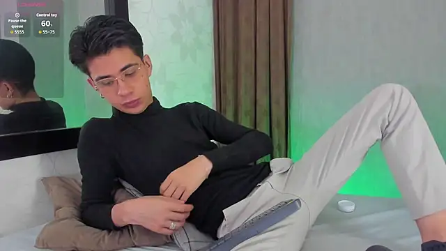 youn rider online show from 04-23-26, 07:27