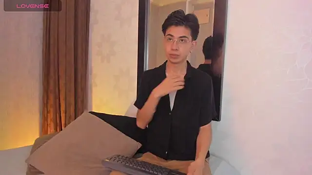 youn rider online show from 05-15-26, 07:43