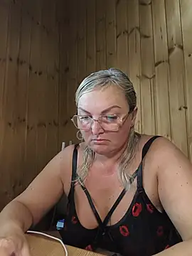 Snapshot of White-Chocolatte chatting on 07-06-26, 03:58 White-Chocolatte online show from 07-06-26, 03:58