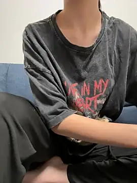 MOMO ch oo online show from 06-18-26, 01:37
