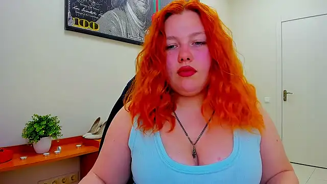 Snapshot of Aillia-Rous chatting on 05-16-26, 06:54 Aillia-Rous online show from 05-16-26, 06:54
