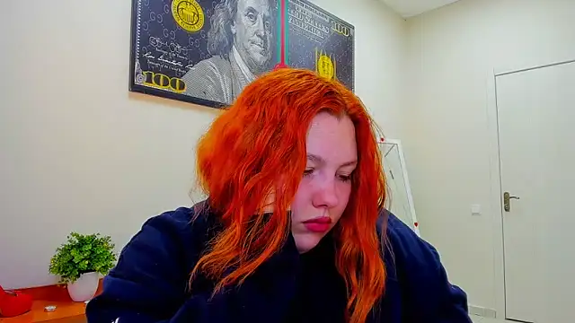 Snapshot of Aillia-Rous chatting on 05-17-26, 06:33 Aillia-Rous online show from 05-17-26, 06:33