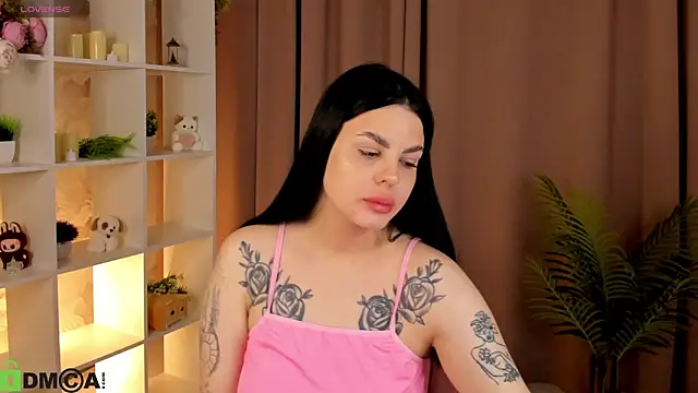 Snapshot of Oliviabagheera chatting on 04-09-26, 06:19 Oliviabagheera online show from 04-09-26, 06:19