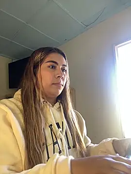  BellaSmith  online show from 07-06-26, 03:03