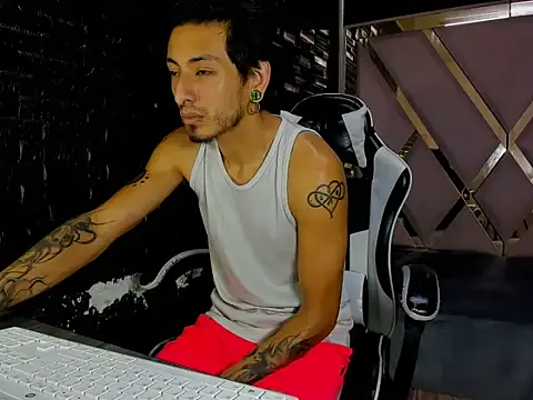 Snapshot of KingArtur_Rs chatting on 04-09-26, 02:22 KingArtur Rs online show from 04-09-26, 02:22