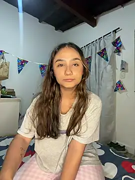 Naii-yu online show from 04-17-26, 05:43