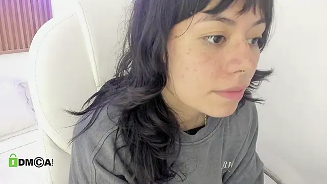 Snapshot of ghostmila chatting on 05-11-26, 04:04 ghostmila online show from 05-11-26, 04:04