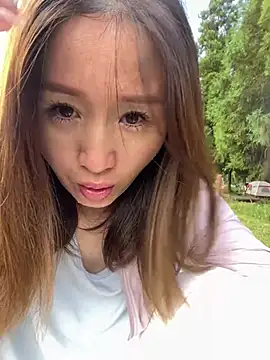 Snapshot of qin205205 chatting on 08-01-26, 11:58 qin205205 online show from 08-01-26, 11:58