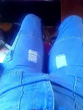 Snapshot of Rolivhuwa4321 chatting on 04-08-26, 12:27 Rolivhuwa4321 online show from 04-08-26, 12:27