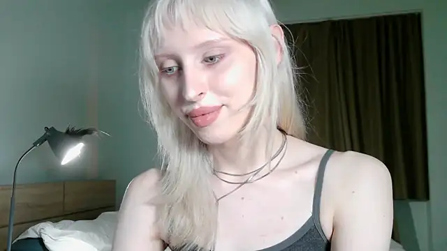 Sora100000 online show from 05-24-26, 07:41