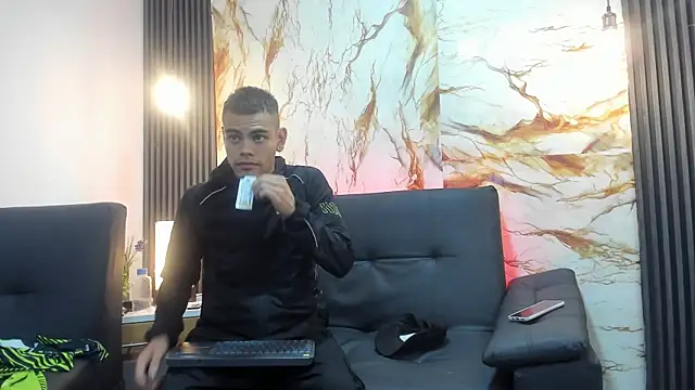 RomeoBoselli   online show from 05-16-26, 12:29