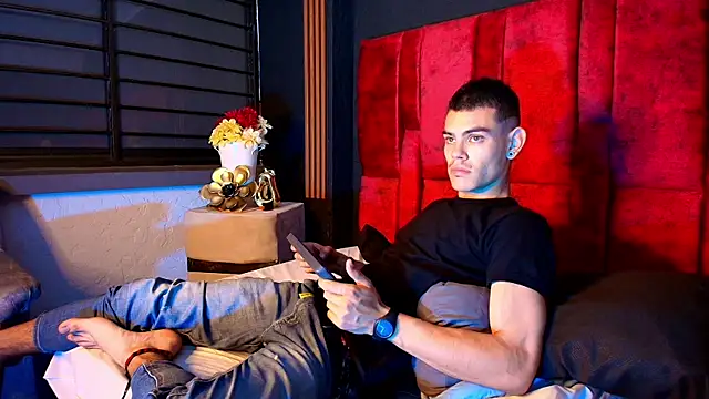 RomeoBoselli   online show from 06-14-26, 02:24