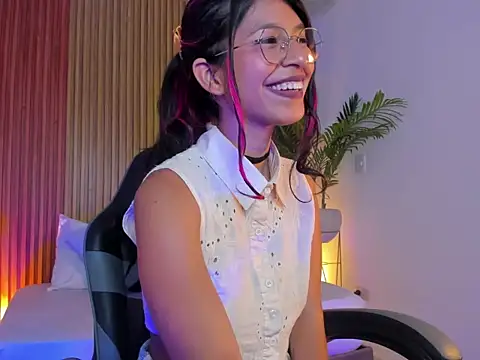 rosalita4  online show from 04-16-26, 09:39