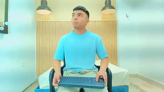 Snapshot of THIAM_KELLER1 chatting on 04-09-26, 07:30 THIAM KELLER1 online show from 04-09-26, 07:30