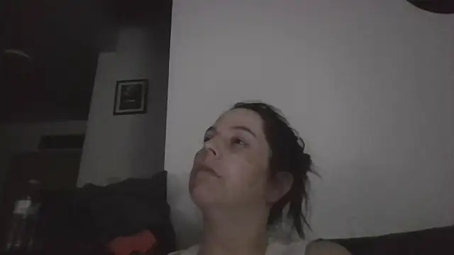 lily1982 online show from 04-28-26, 02:27