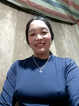 Snapshot of vanlucky2 chatting on 06-04-26, 04:02 vanlucky2 online show from 06-04-26, 04:02