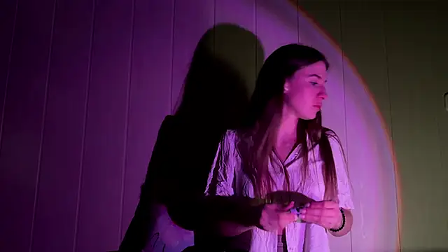 Snapshot of BambiBlush chatting on 04-08-26, 05:13 BambiBlush online show from 04-08-26, 05:13