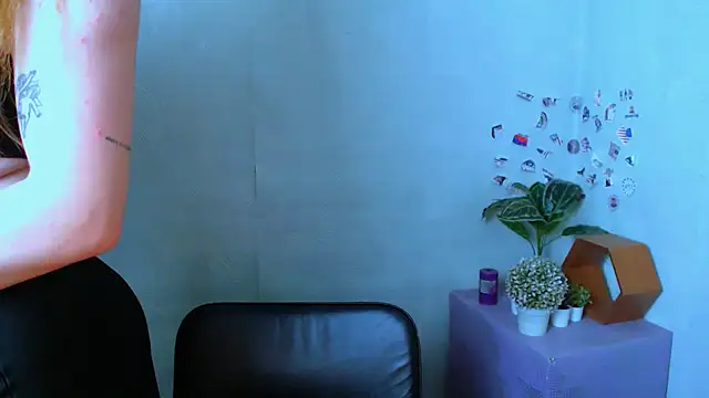 KassiaRayne  online show from 06-06-26, 03:00