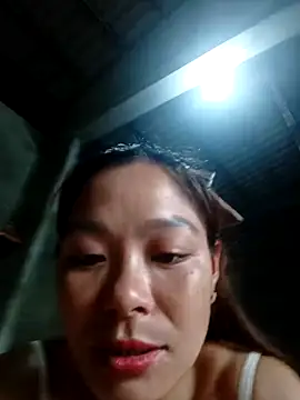 Snapshot of mia0033 chatting on 05-18-26, 05:13 mia0033 online show from 05-18-26, 05:13