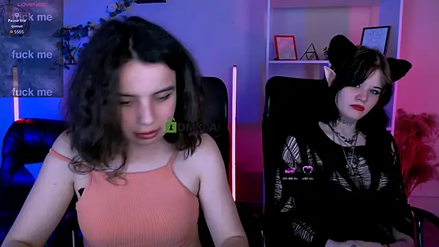 Snapshot of mia_mooon_ chatting on 06-01-26, 10:50 mia mooon online show from 06-01-26, 10:50