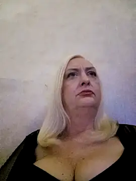 Julia20X online show from 04-23-26, 06:10