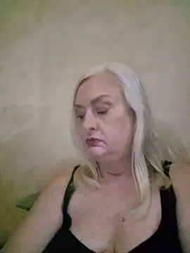 Julia20X online show from 05-28-26, 11:29