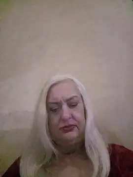 Snapshot of Julia20X chatting on 06-16-26, 01:14 Julia20X online show from 06-16-26, 01:14