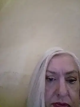 Snapshot of Julia20X chatting on 06-21-26, 09:45 Julia20X online show from 06-21-26, 09:45