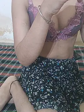 Baby-Doll  online show from 05-18-26, 04:18