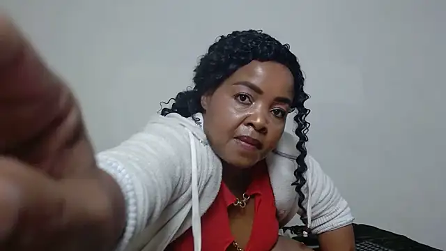 Snapshot of CaramelBaddie16 chatting on 06-18-26, 11:09 CaramelBaddie16 online show from 06-18-26, 11:09