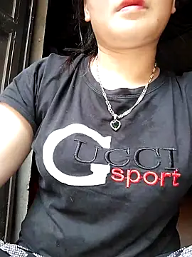 Snapshot of giahan1 chatting on 04-21-26, 05:03 giahan1 online show from 04-21-26, 05:03