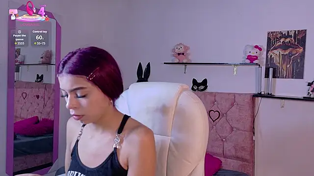 Snapshot of VelinaHoney chatting on 05-21-26, 12:45 VelinaHoney online show from 05-21-26, 12:45