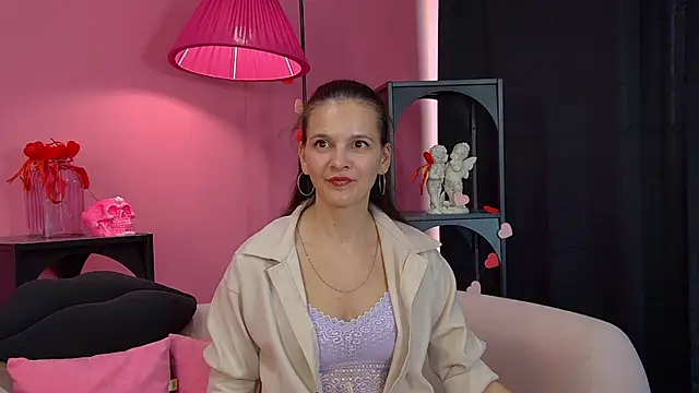 Snapshot of LeonaLane chatting on 04-23-26, 12:51 LeonaLane online show from 04-23-26, 12:51