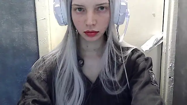 Crimson Lady online show from 06-08-26, 07:47