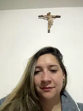 belucci vale online show from 04-18-26, 09:13