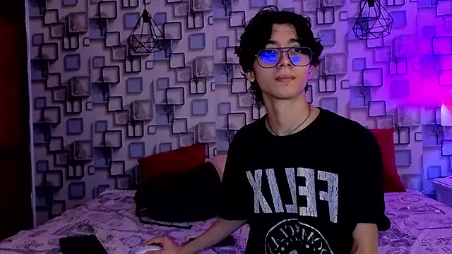 Twink Sebas7 online show from 05-24-26, 12:21