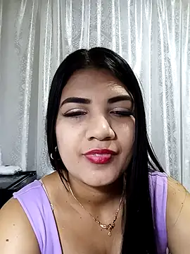 Snapshot of Emma_What chatting on 04-10-26, 10:31 Emma What online show from 04-10-26, 10:31