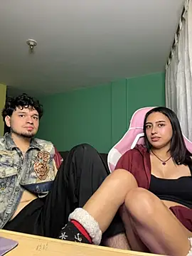 hotlatinocouple   online show from 05-16-26, 12:40