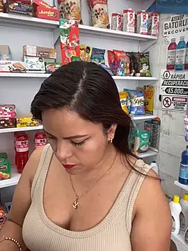 MIA ROSSEEE online show from 04-22-26, 01:34