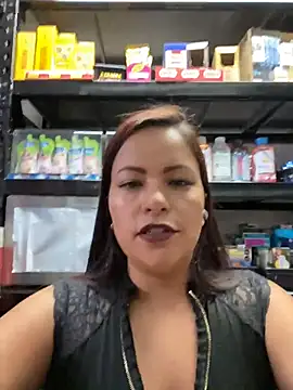 Snapshot of MIA_ROSSEEE chatting on 04-25-26, 01:14 MIA ROSSEEE online show from 04-25-26, 01:14